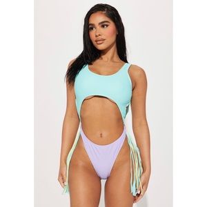 Fashion nova swimsuit